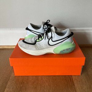 Nike Joyride Dual Run-Size 7 Women's